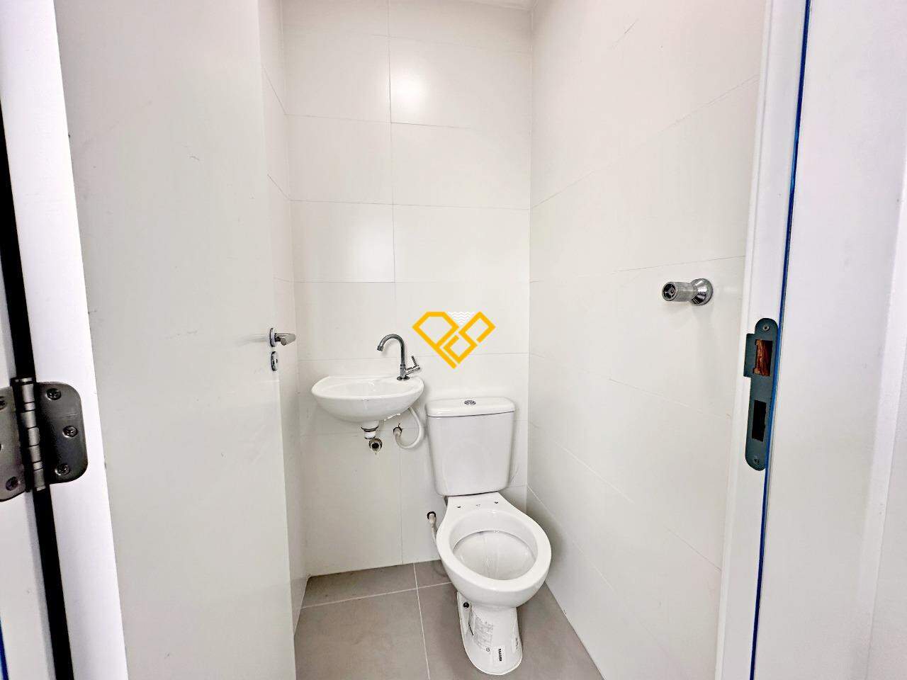 Apartamento à venda no Marapé: Wc de serviço