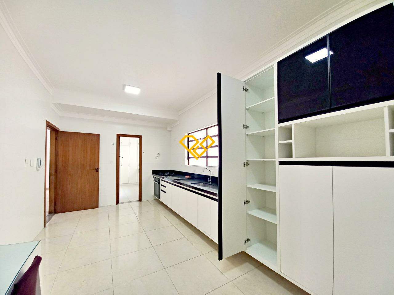 Sobrado para aluguel no Aparecida: Cozinha