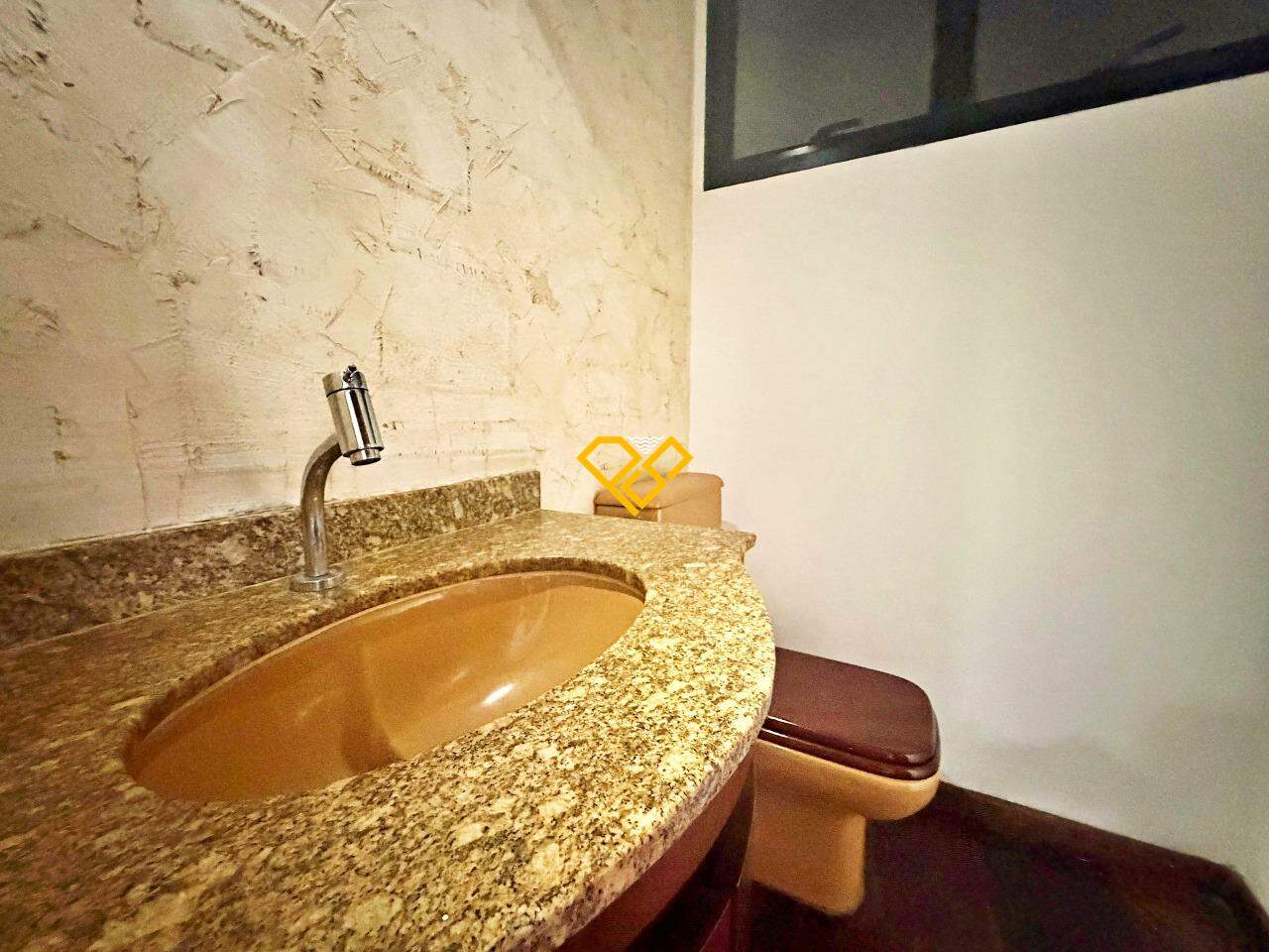 Apartamento à venda no Gonzaga: Lavabo
