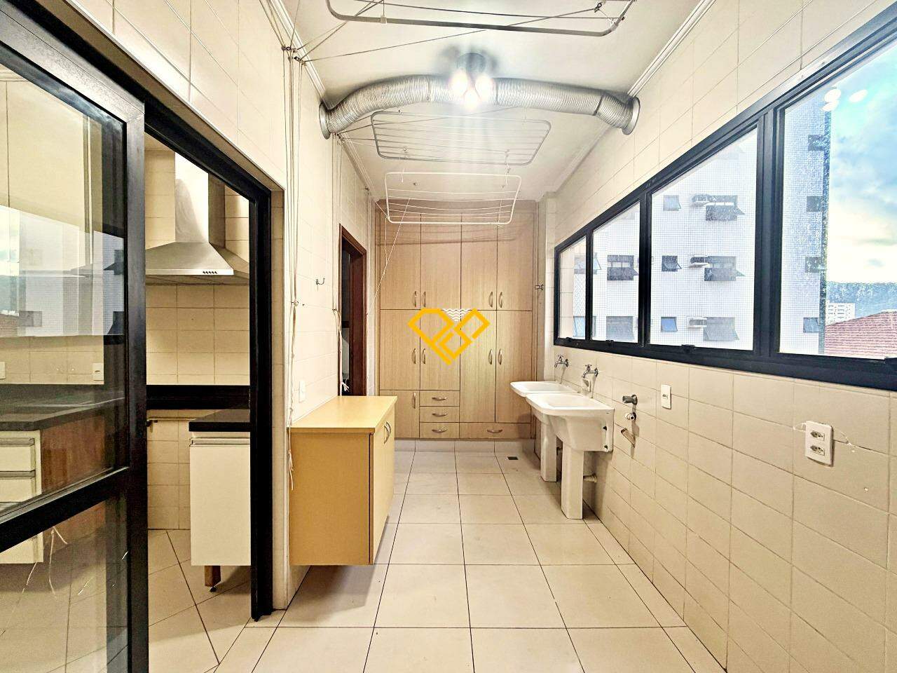 Apartamento à venda no Gonzaga: Área de serviço