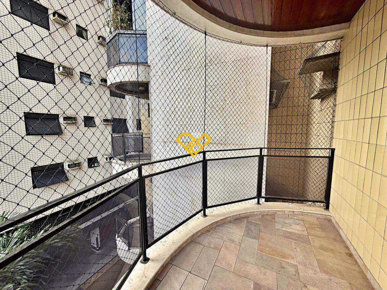 Apartamento à venda no Gonzaga: Varanda