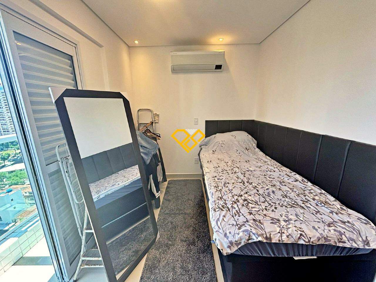 Apartamento à venda no Embaré: Dormitório 2