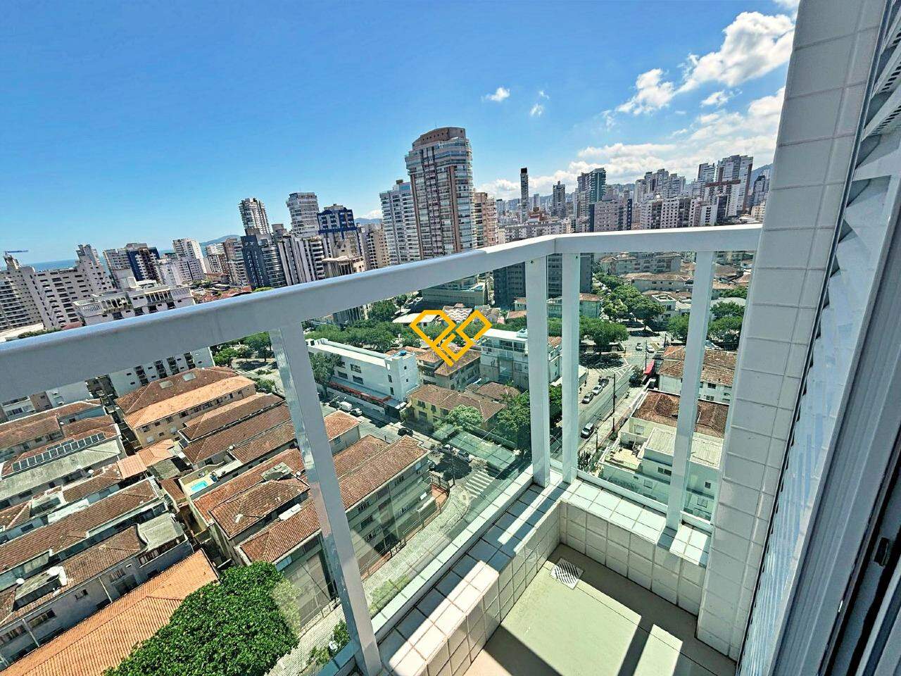 Apartamento à venda no Embaré: Varanda