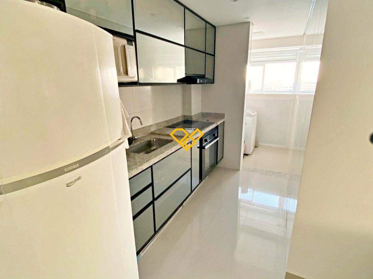 Apartamento à venda no Embaré: Cozinha