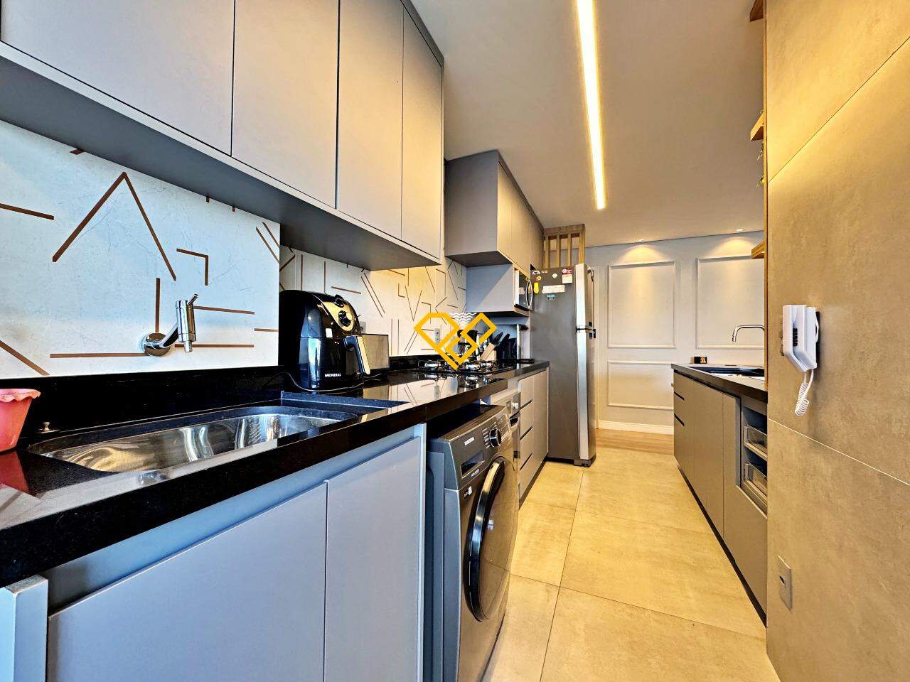 Apartamento à venda no Ponta da Praia: Cozinha