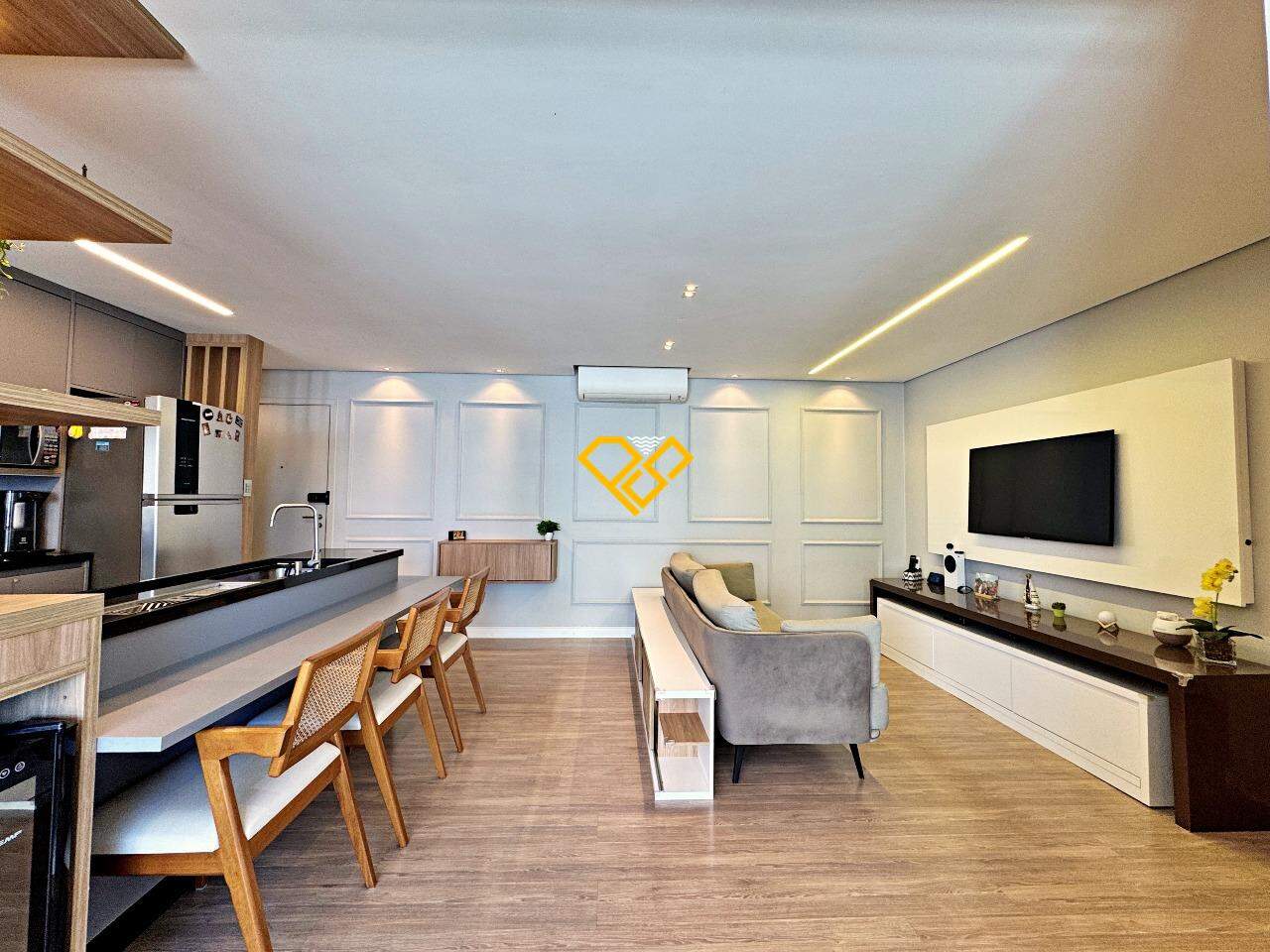 Apartamento à venda no Ponta da Praia: Sala