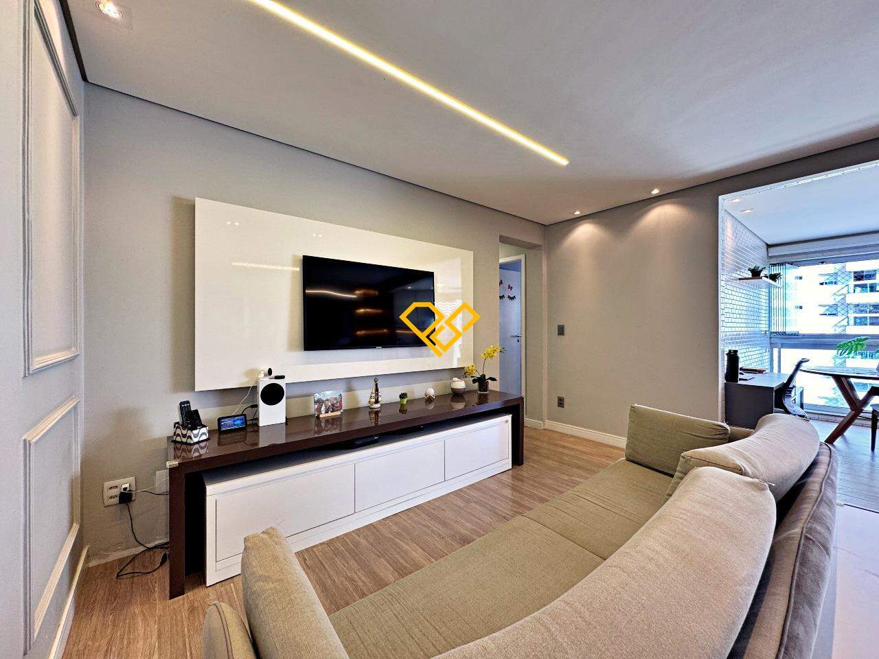 Apartamento à venda no Ponta da Praia: Sala