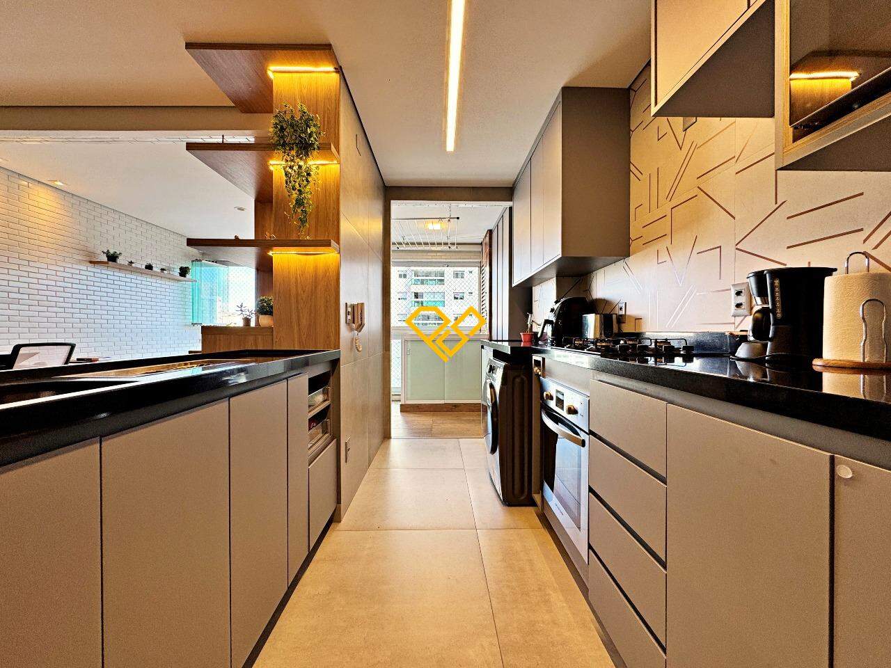 Apartamento à venda no Ponta da Praia: Cozinha