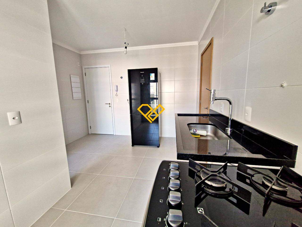 Apartamento à venda no Gonzaga: Cozinha