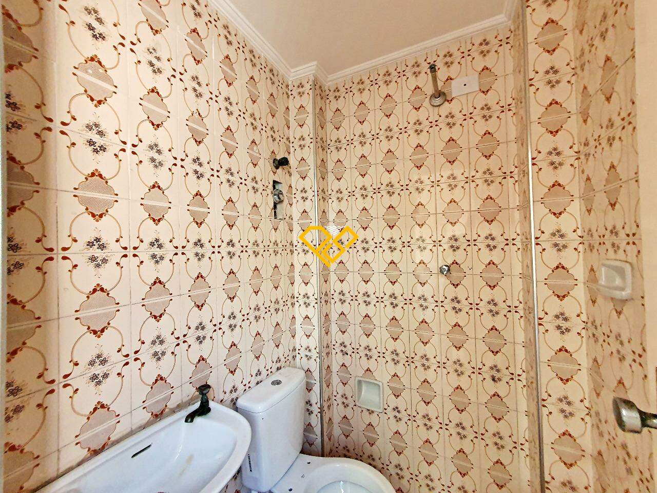 Apartamento à venda no Encruzilhada: Wc de serviço