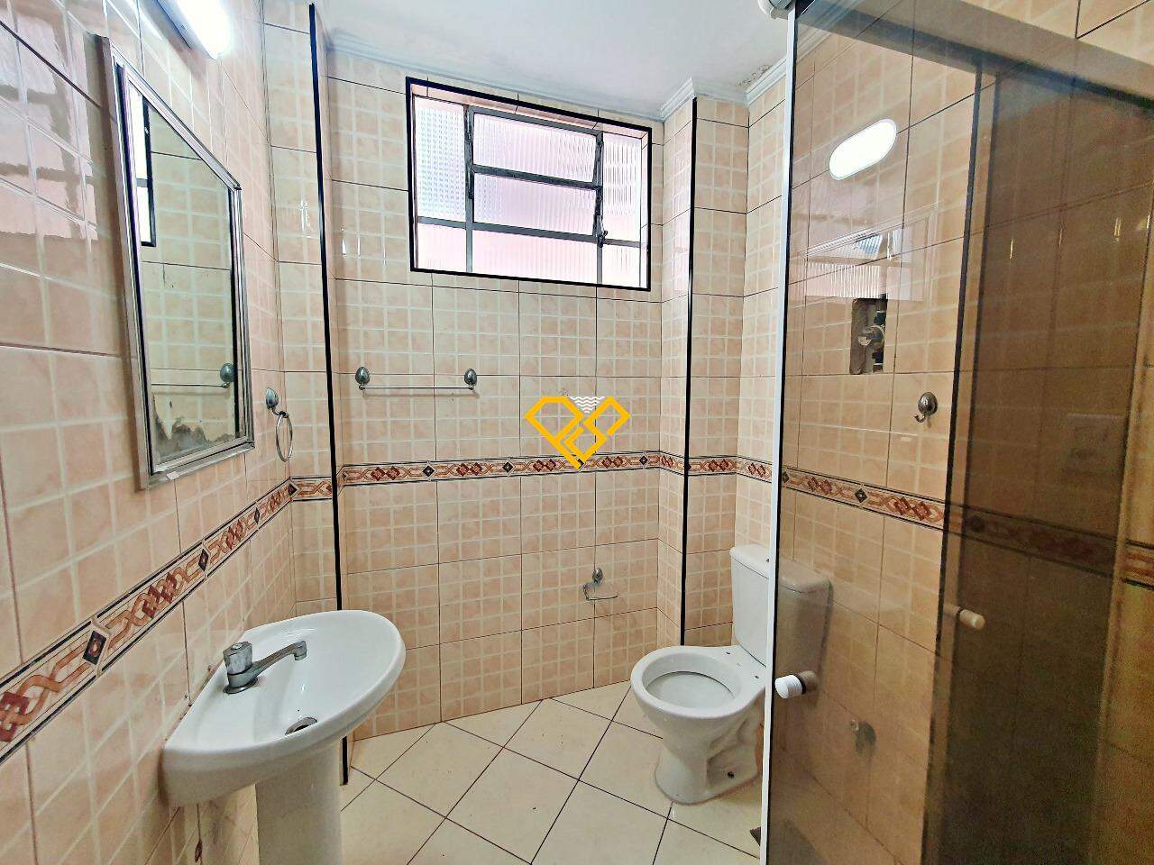 Apartamento à venda no Encruzilhada: Wc social