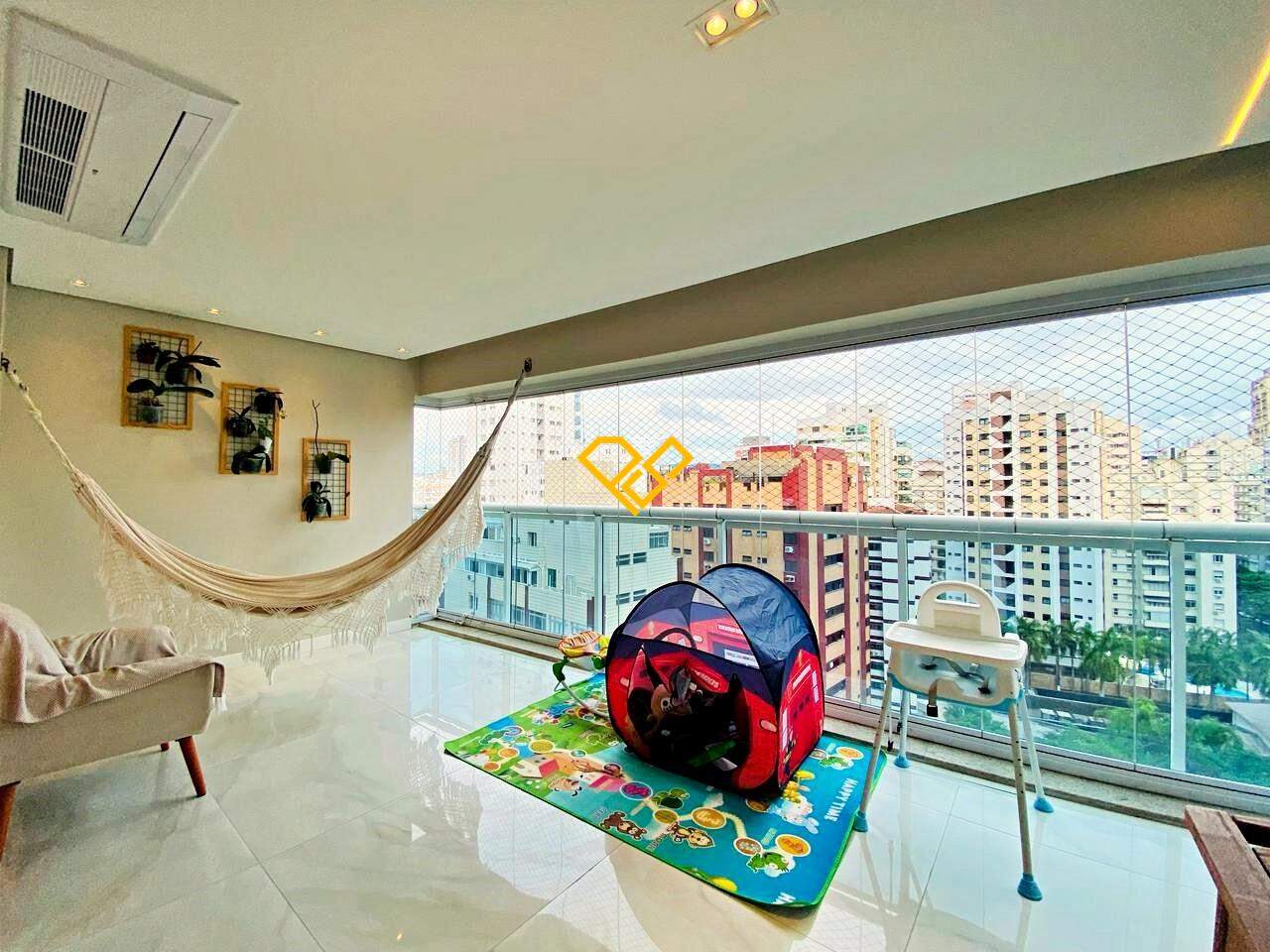Apartamento à venda no Boqueirão: Varanda com churrasqueira