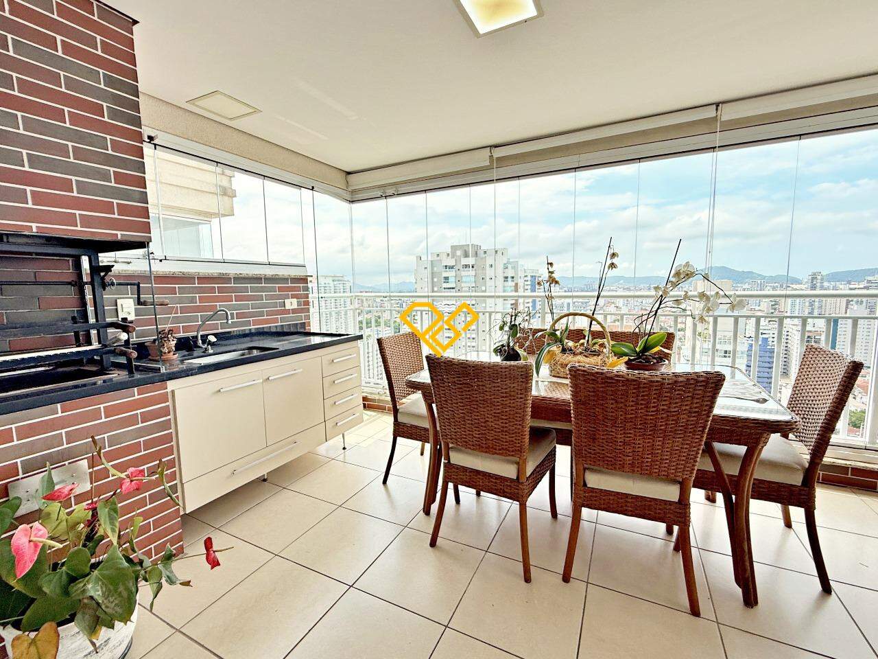 Apartamento para aluguel no Boqueirão: Varanda com churrasqueira