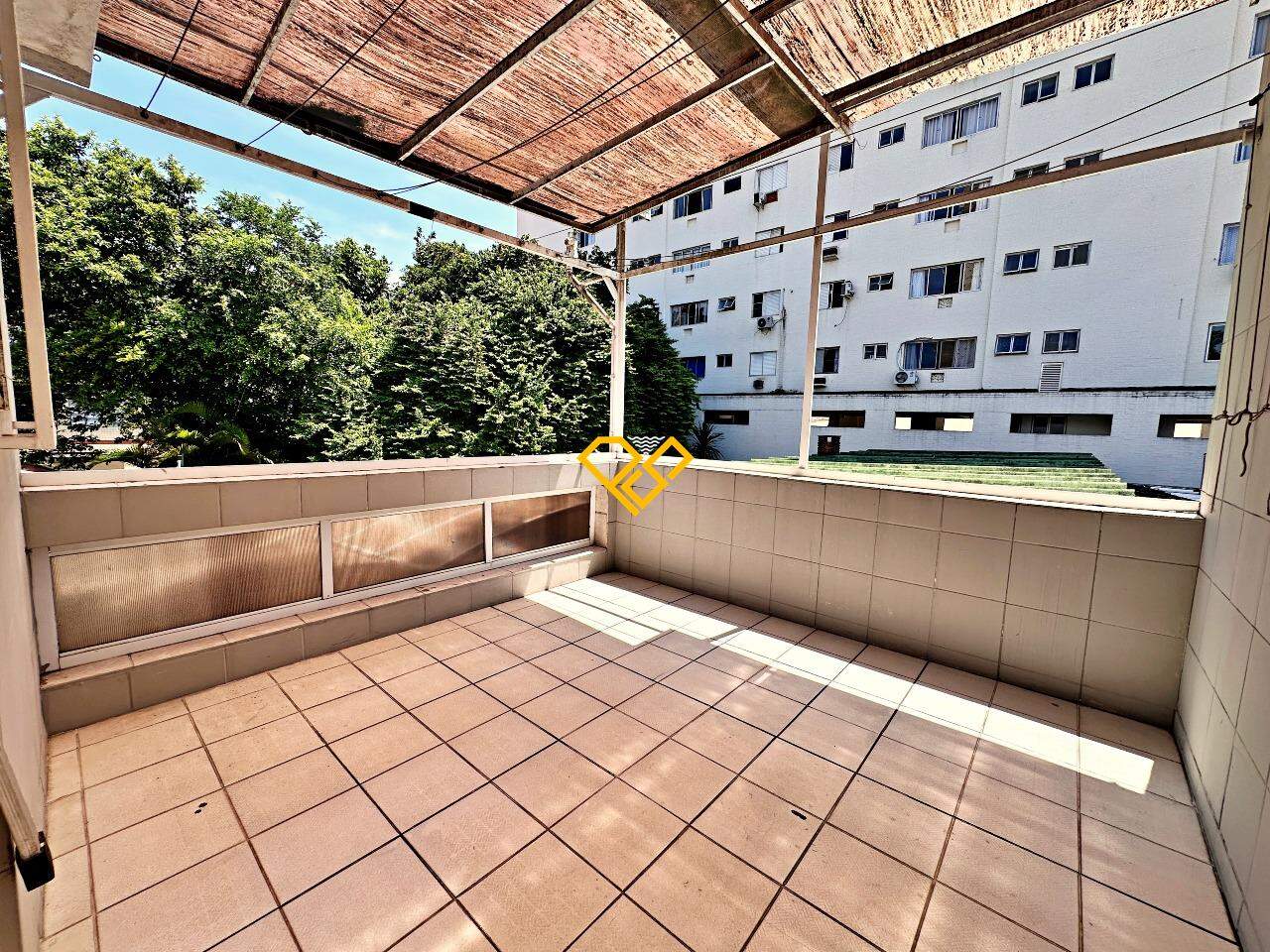 Sobrado à venda no Vila Belmiro: Solarium da área de serviço