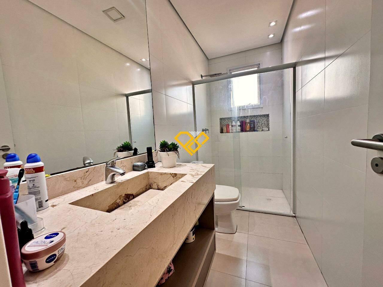 Cobertura à venda no Marapé: Wc social