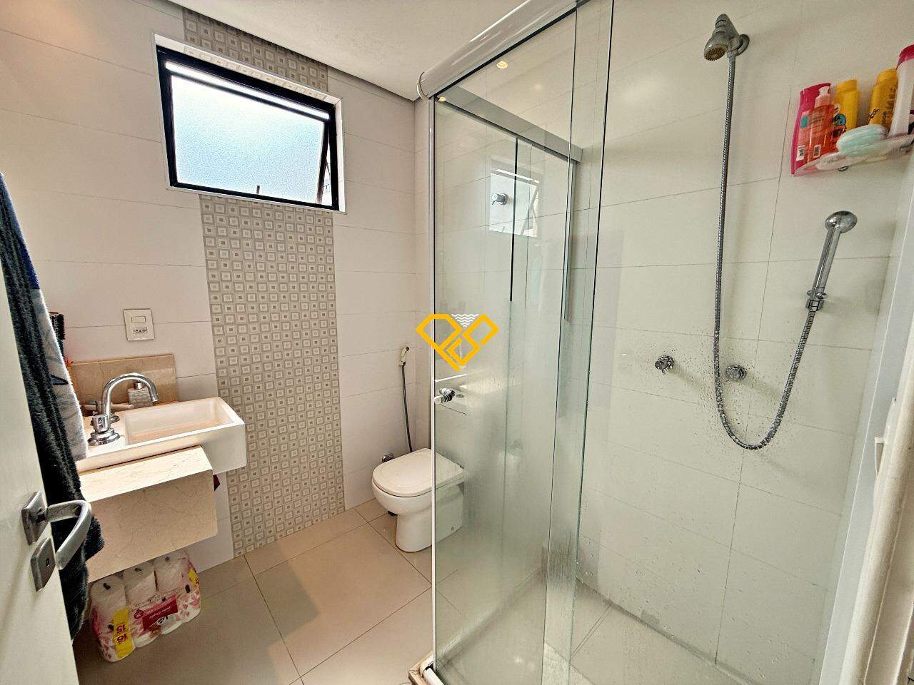 Apartamento à venda no Embaré: Wc social