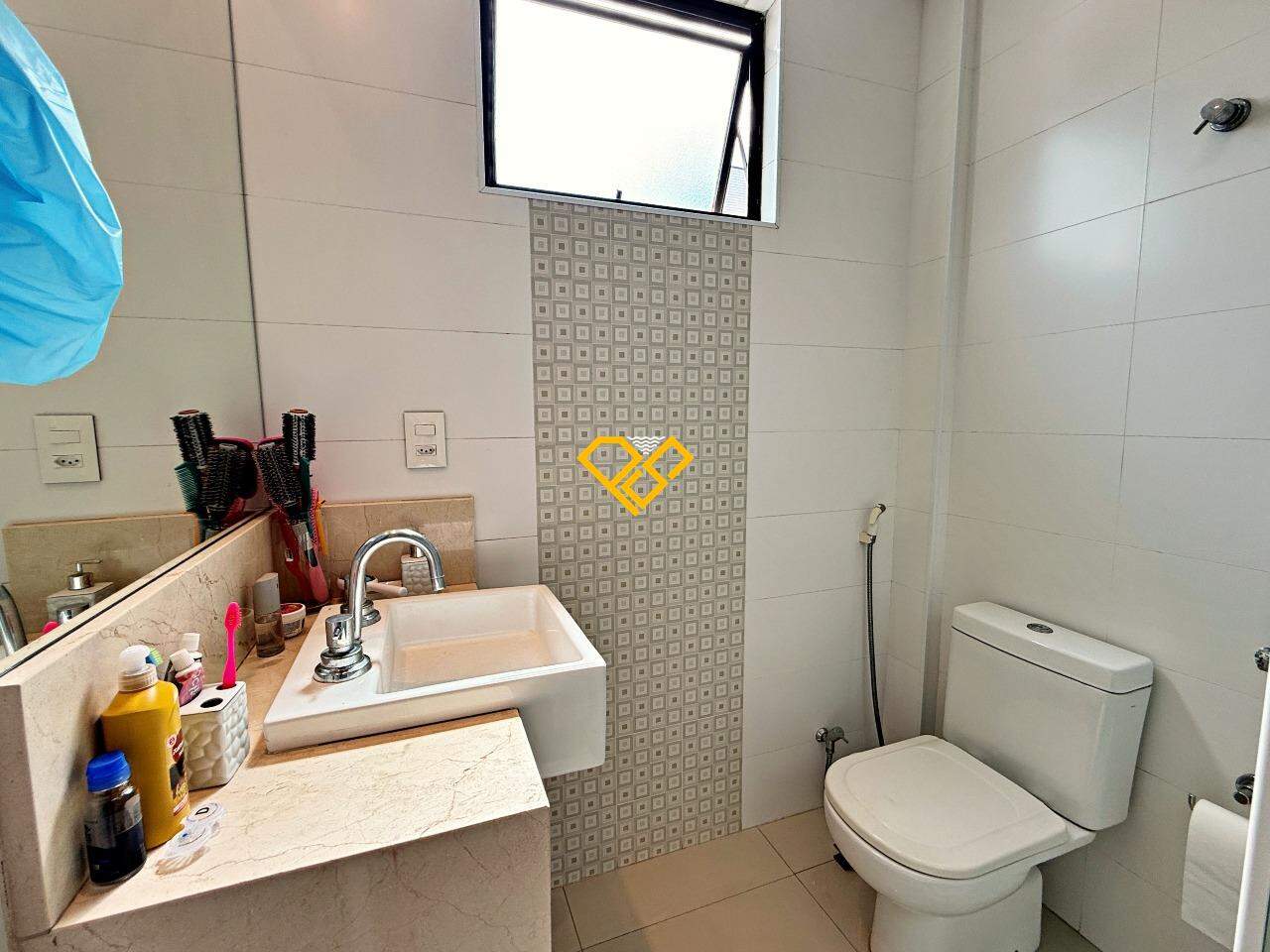 Apartamento à venda no Embaré: Wc social