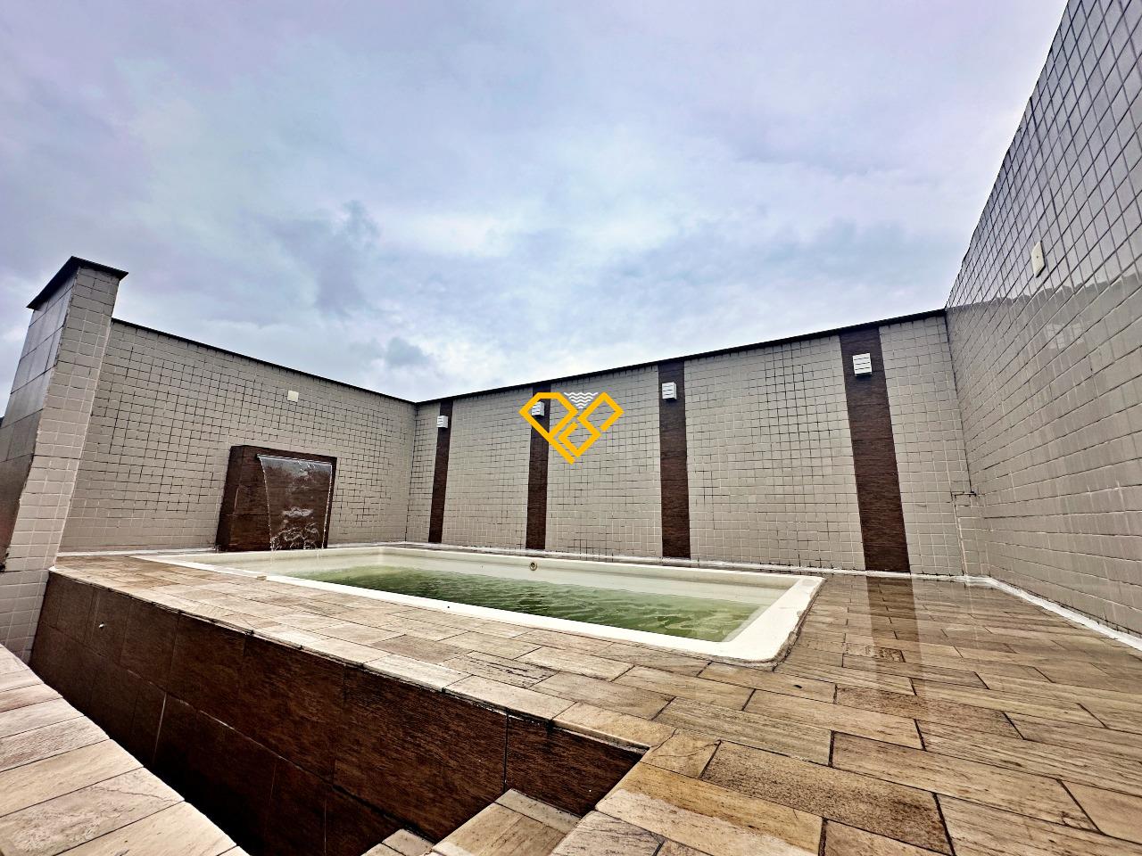 Sobrado à venda no José Menino: 3° Piso - Piscina