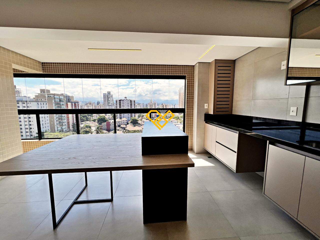 Apartamento à venda no Ponta da Praia: 