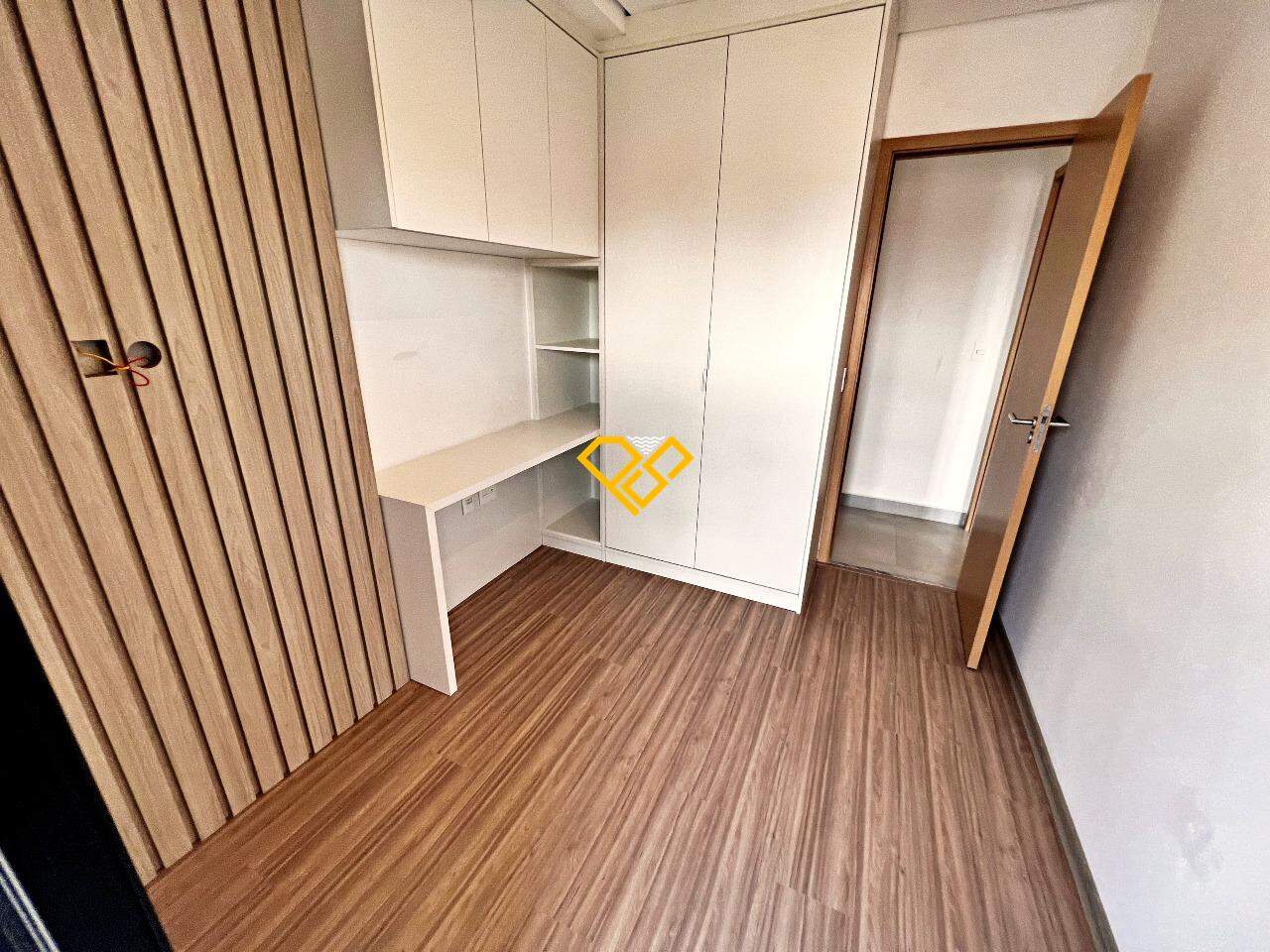 Apartamento à venda no Ponta da Praia: 