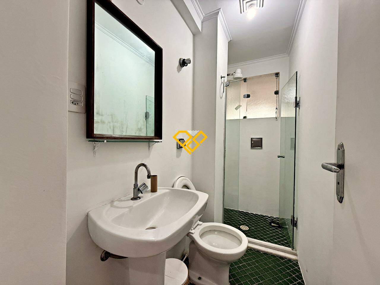 Apartamento à venda no Gonzaga: Wc social