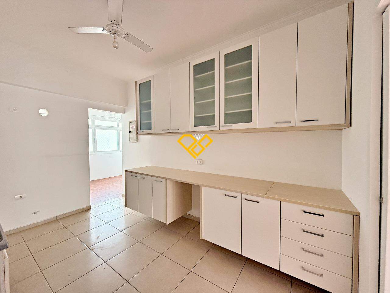 Apartamento à venda no Gonzaga: Cozinha