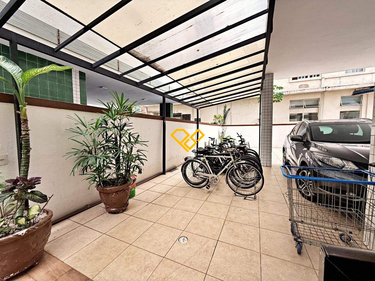 Apartamento à venda no Gonzaga: Bicicletário