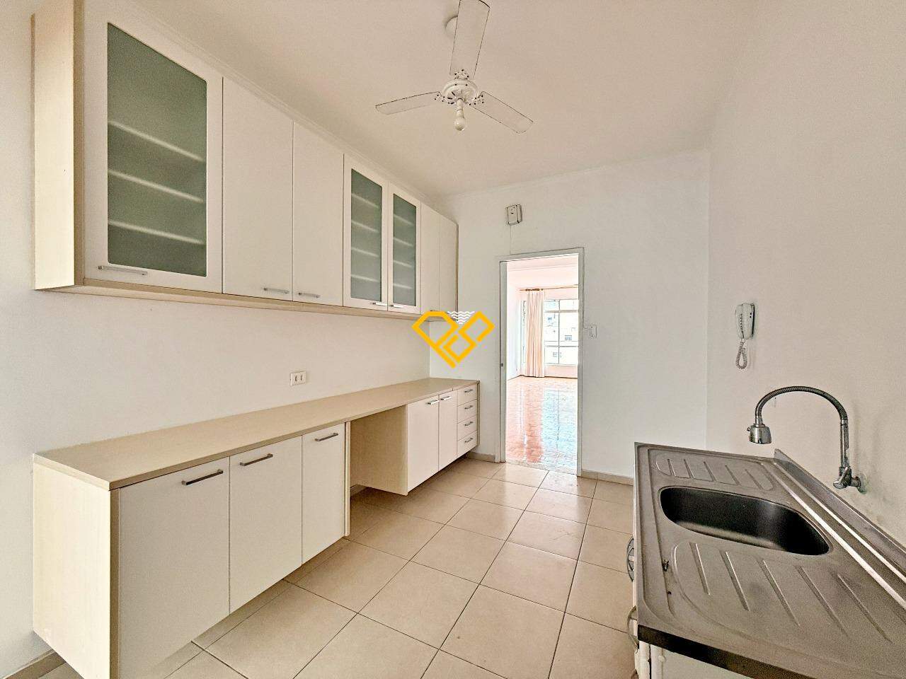 Apartamento à venda no Gonzaga: Cozinha