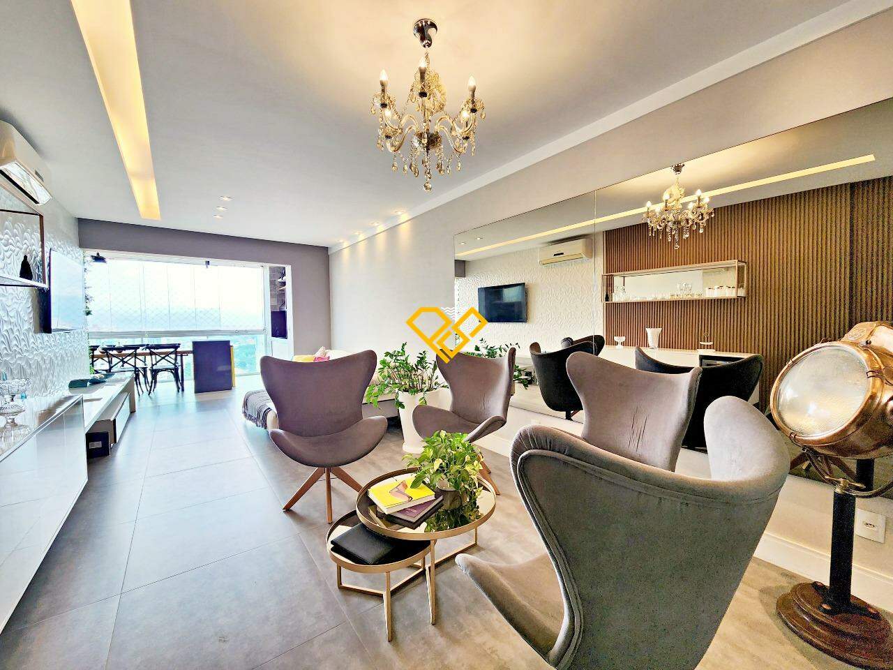 Apartamento à venda no Ponta da Praia: Sala