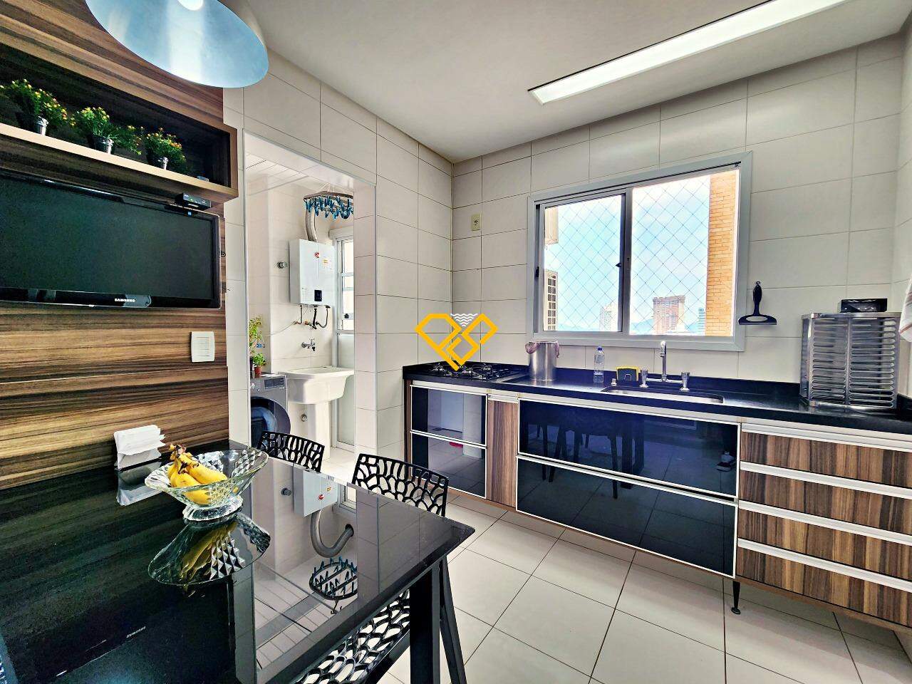 Apartamento à venda no Ponta da Praia: Cozinha