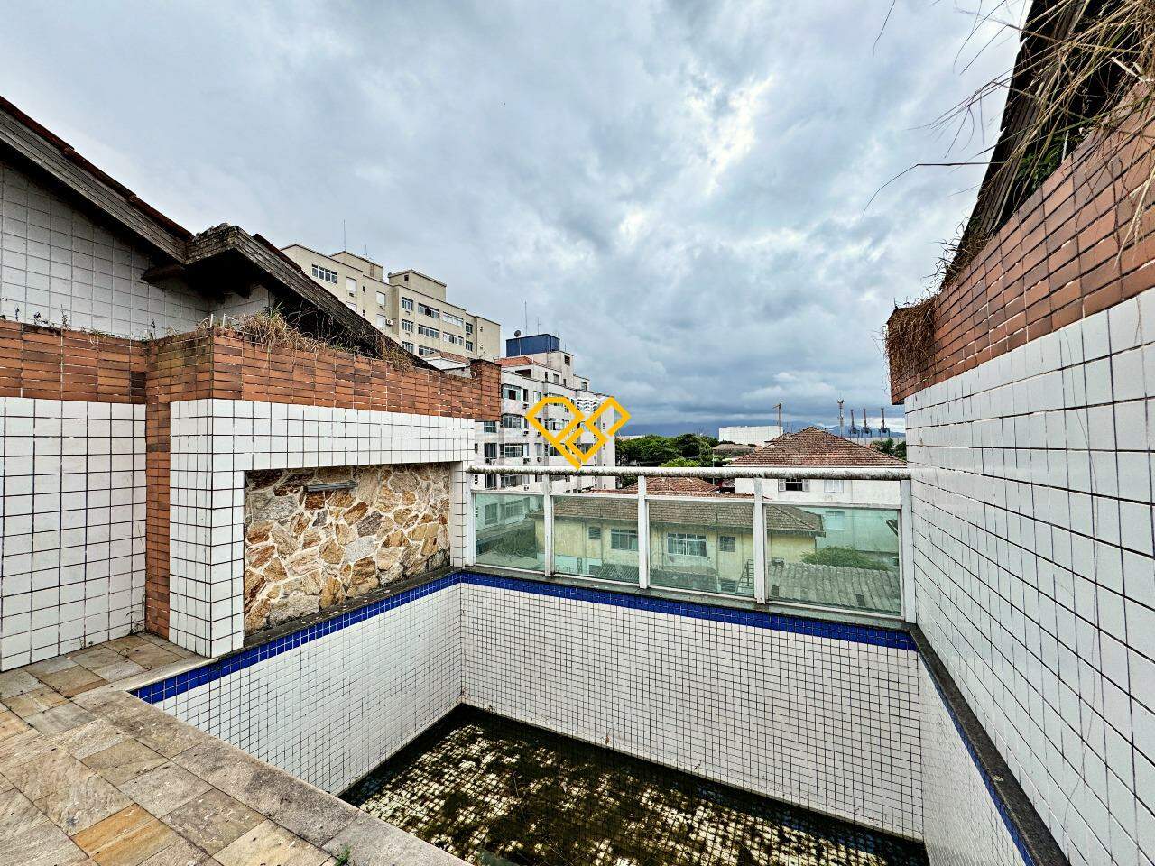 Casa à venda no Embaré: Piscina