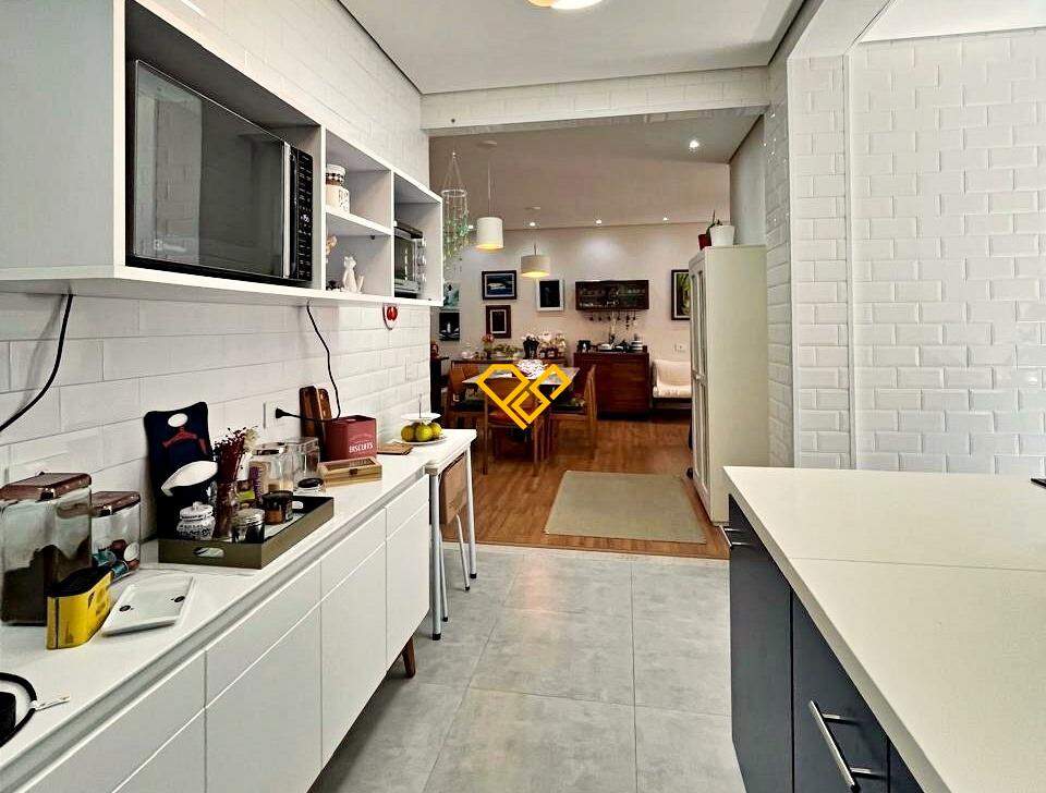 Apartamento à venda no Gonzaga: Cozinha
