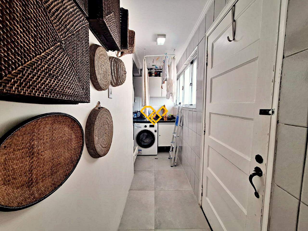 Apartamento para aluguel no José Menino: Área de serviço