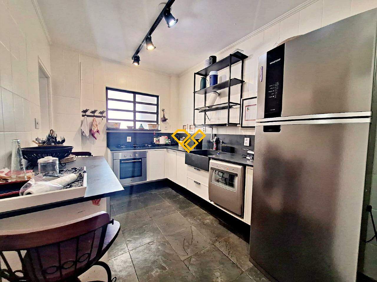 Apartamento para aluguel no José Menino: Cozinha