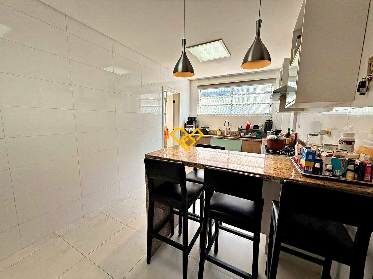 Apartamento à venda no Ponta da Praia: Cozinha
