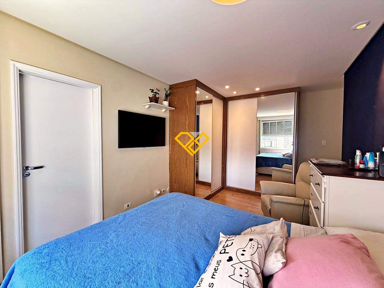 Apartamento à venda no Ponta da Praia: Dormitório 1 suíte