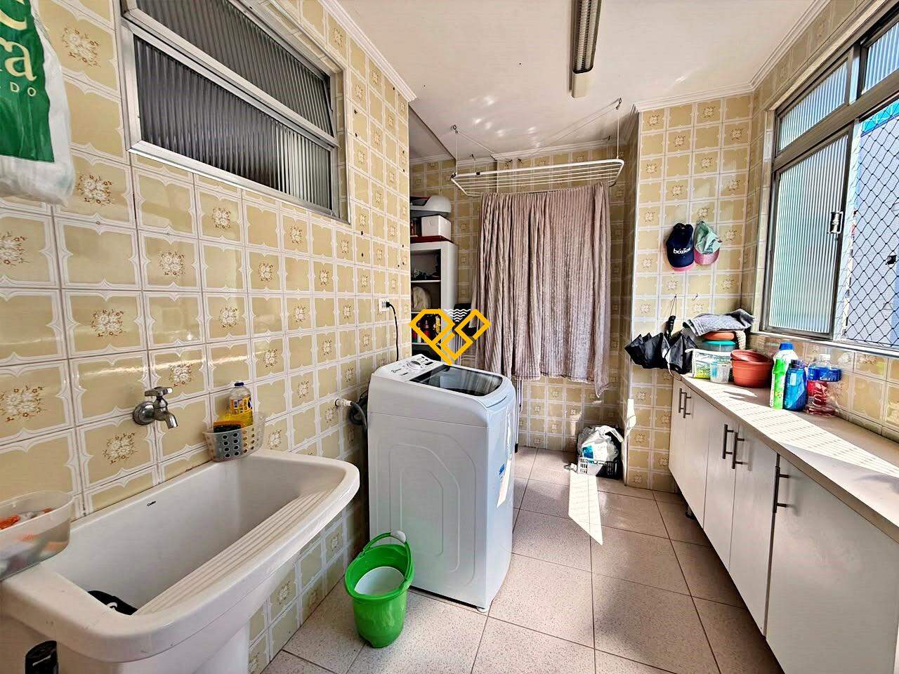 Apartamento à venda no Ponta da Praia: Área de serviço