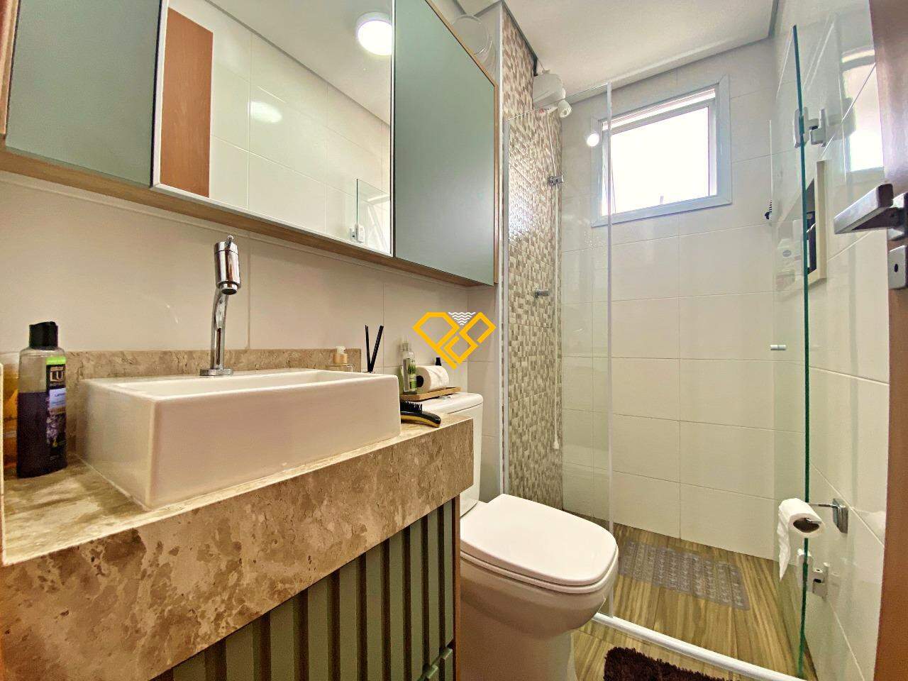 Apartamento à venda no Embaré: Wc social
