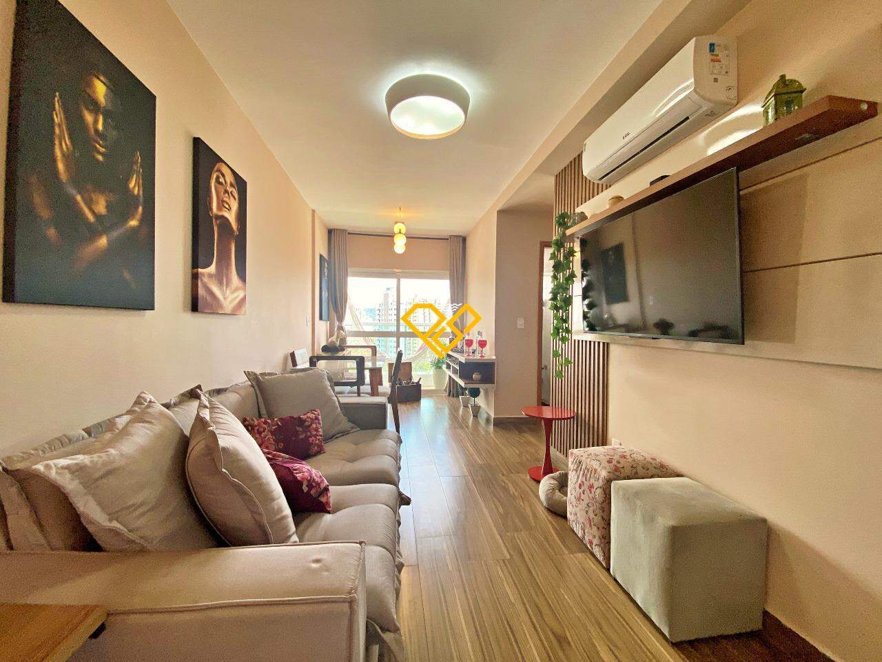 Apartamento à venda no Embaré: Sala