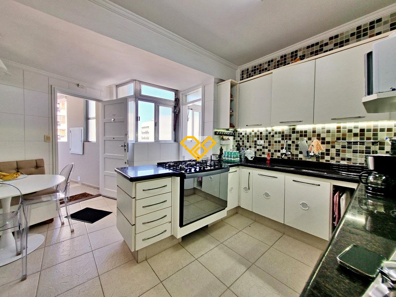 Apartamento à venda no Gonzaga: Cozinha