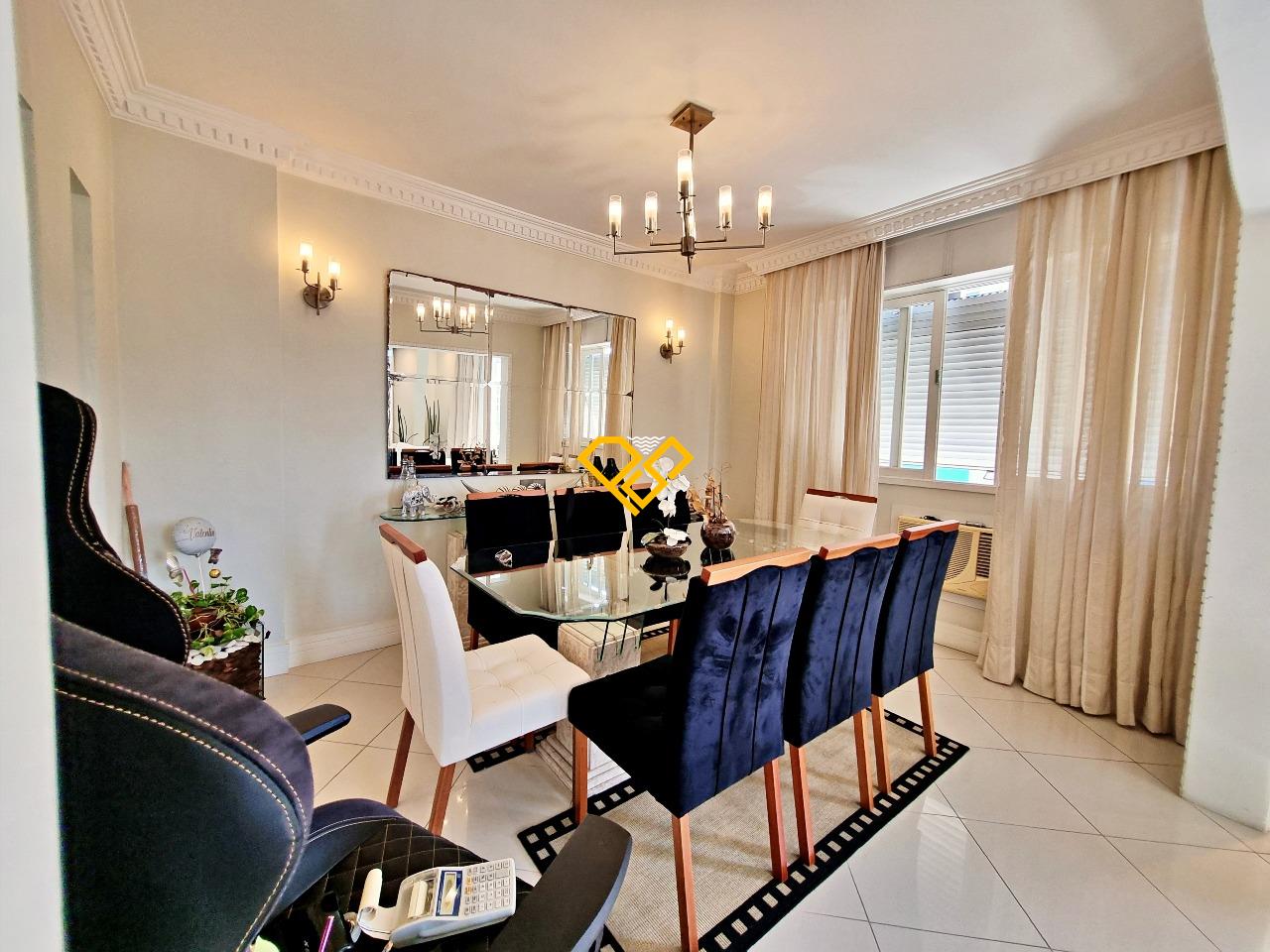 Apartamento à venda no Gonzaga: Sala de jantar