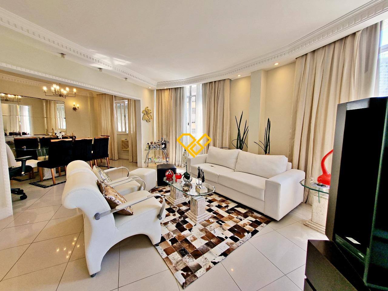 Apartamento à venda no Gonzaga: Sala de estar