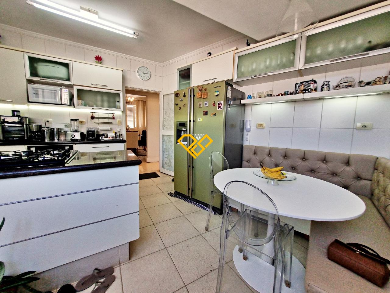 Apartamento à venda no Gonzaga: Cozinha