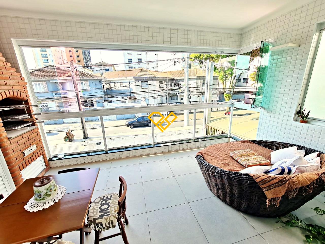 Sobreposta Alta à venda no Embaré: Varanda com churrasqueira