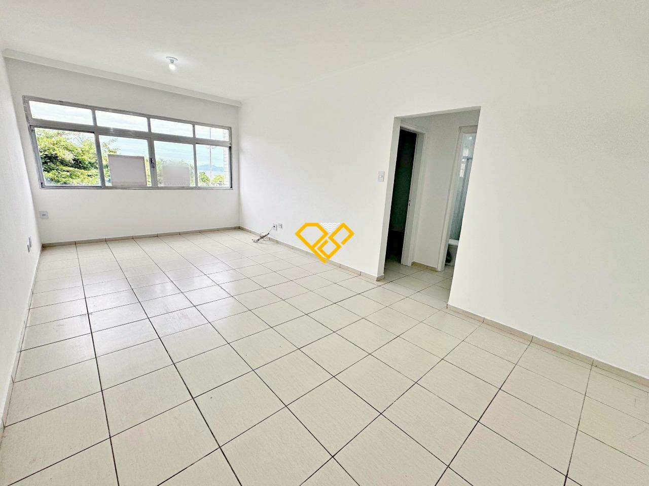 Apartamento para aluguel no Embaré: Sala