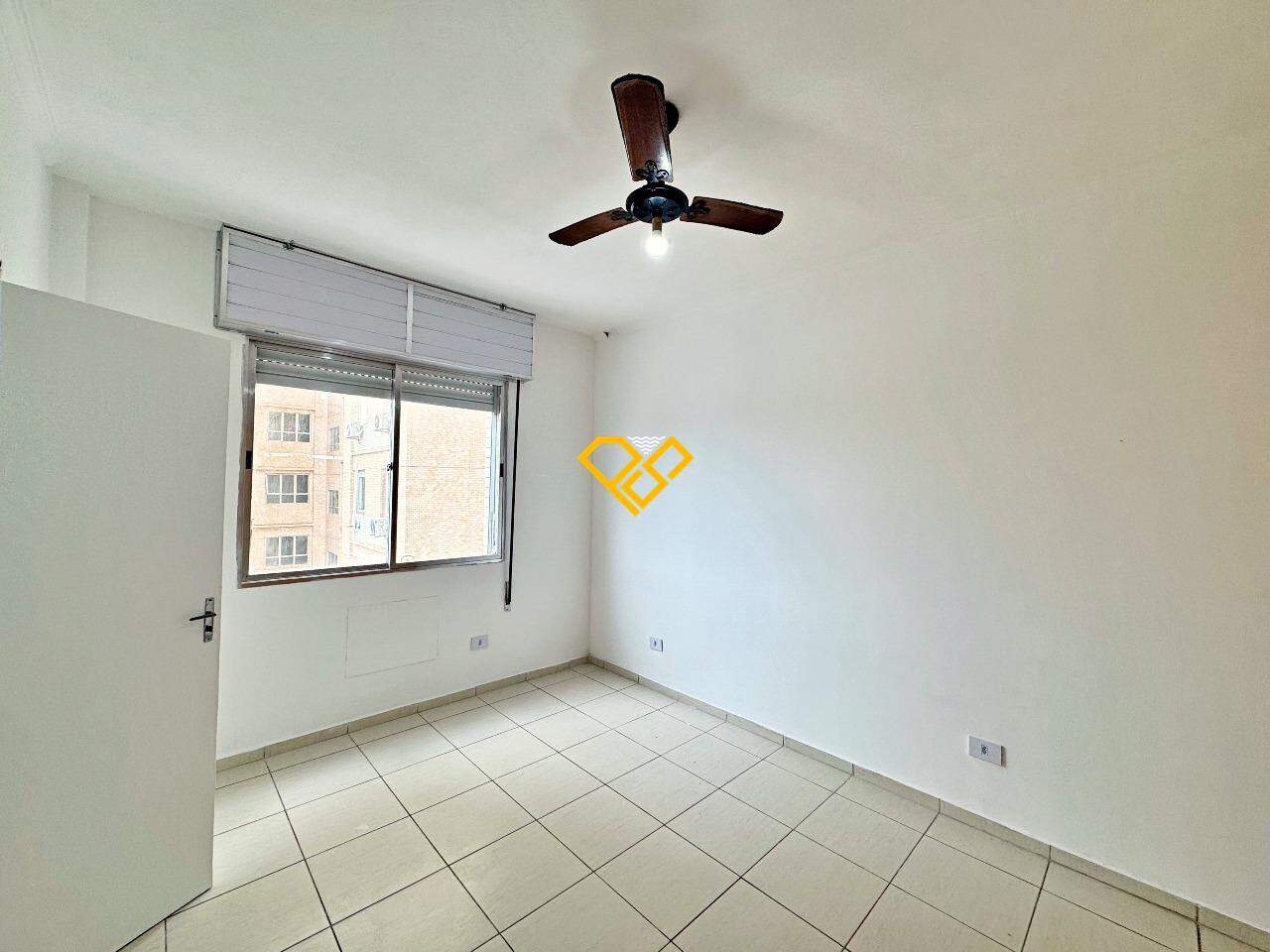 Apartamento para aluguel no Embaré: Dormitório 3