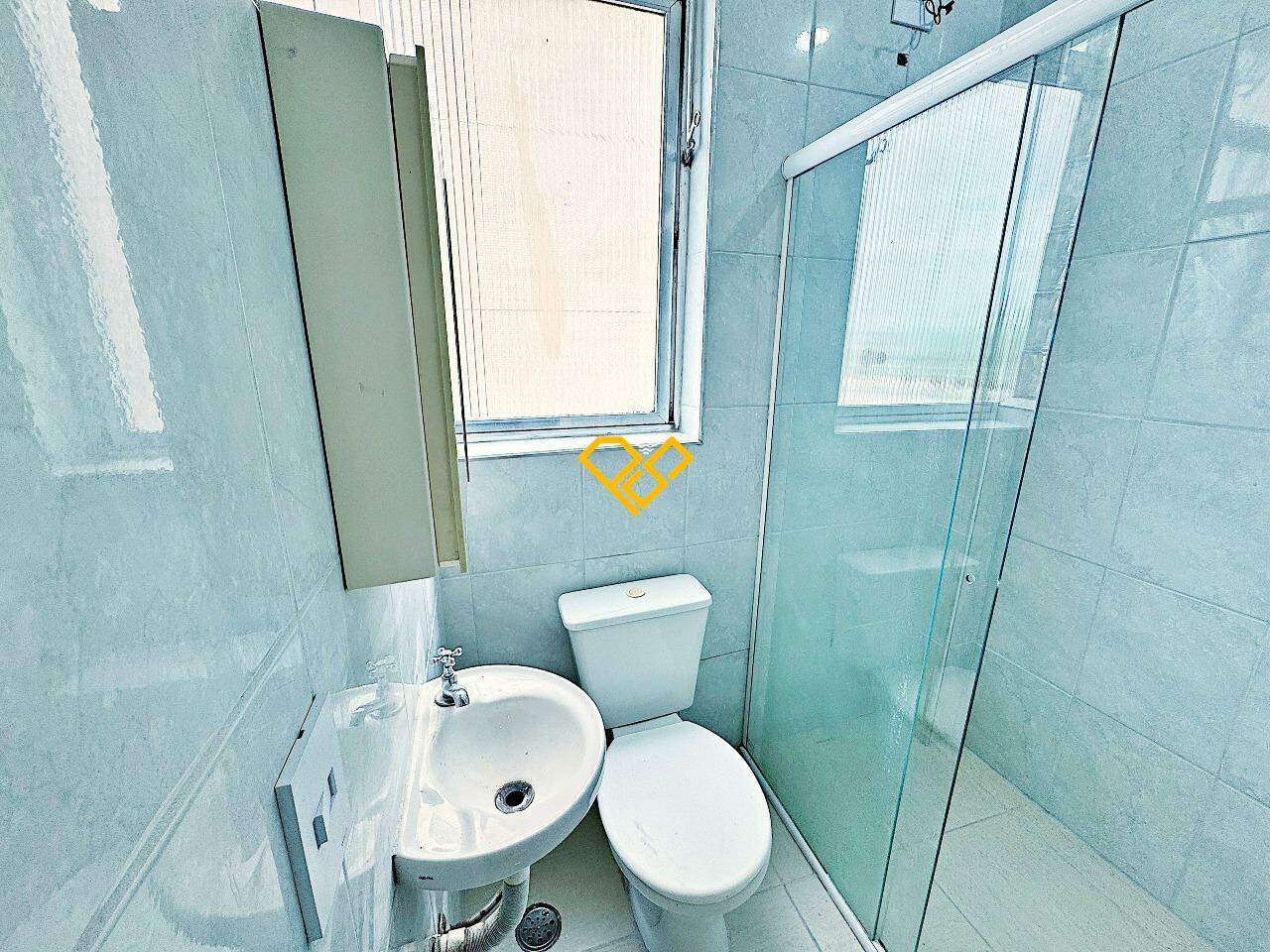 Apartamento para aluguel no Embaré: Wc suíte