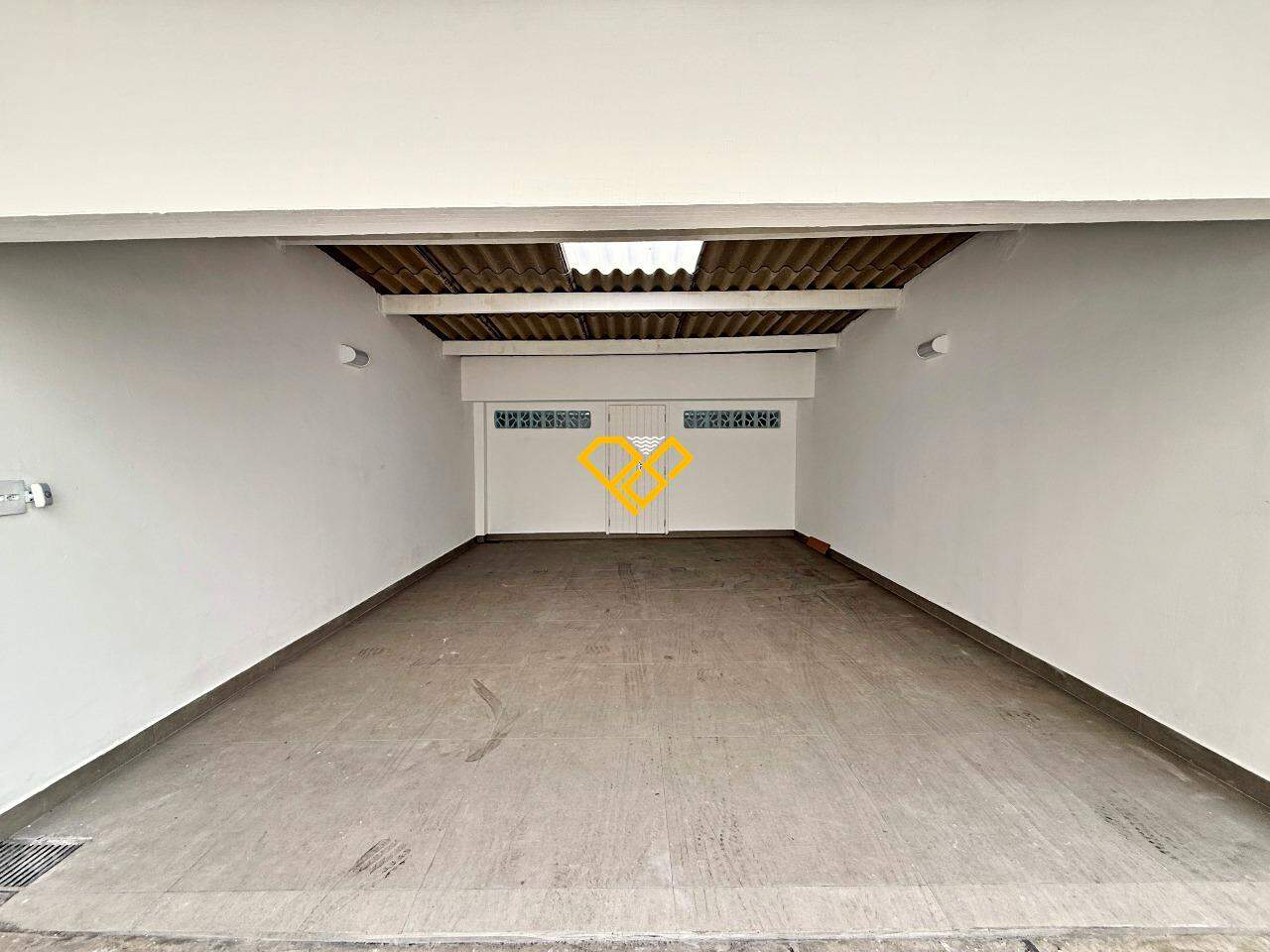 Apartamento à venda no Boqueirão: Box de garagem