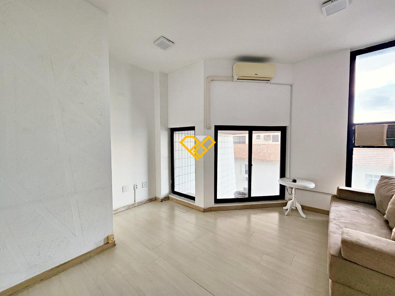 Apartamento à venda no Ponta da Praia: 