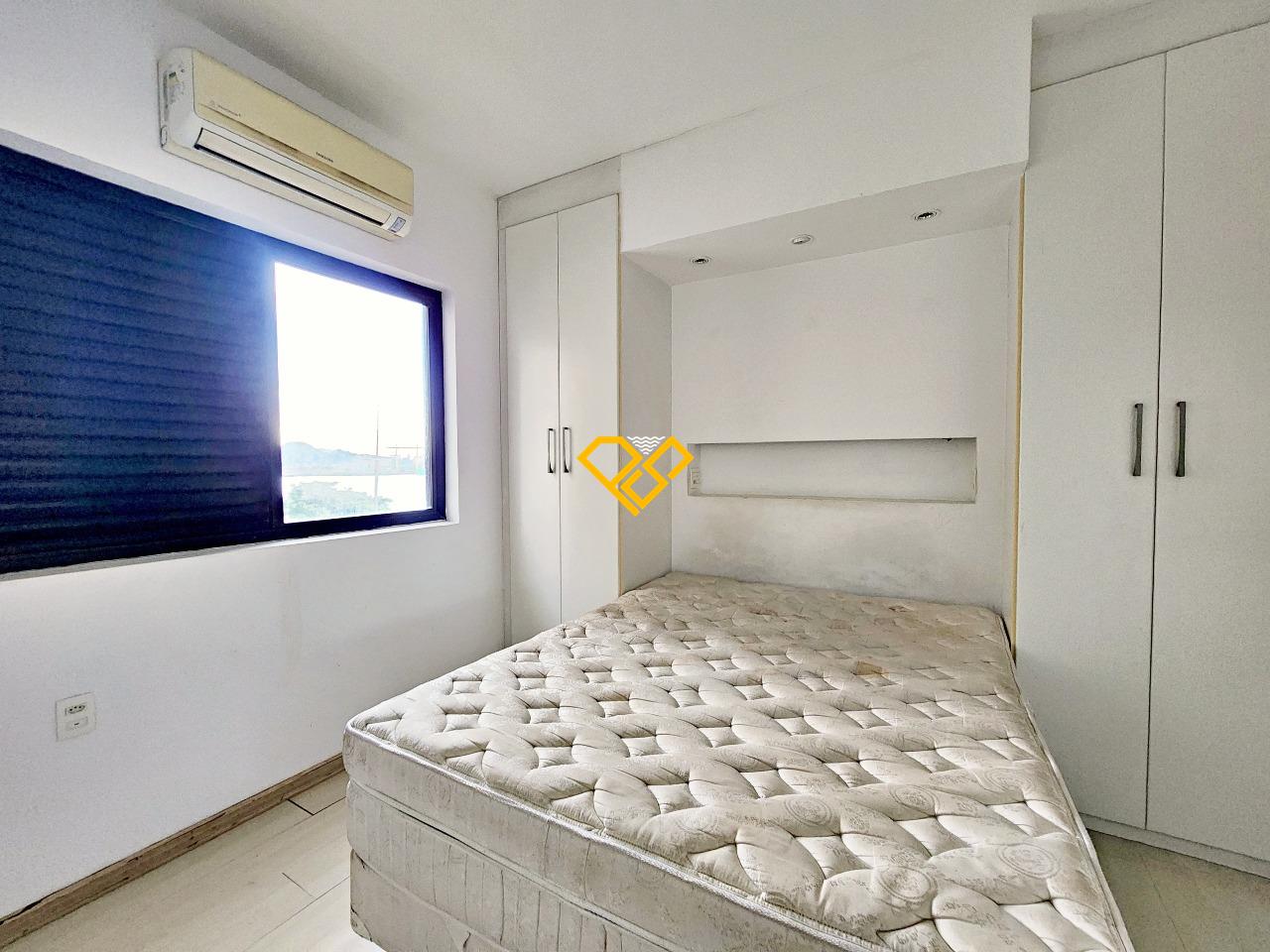 Apartamento à venda no Ponta da Praia: 